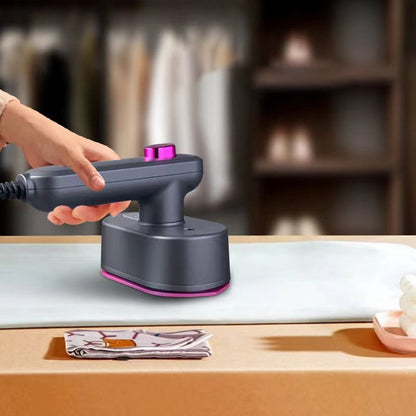 👔 50% RABATT! 💨 Tragbares Dampfbügeleisen – Schnell glatt, kompakt & einfach zu bedienen – Perfekt für unterwegs, Reisen oder das Büro – entfernt Falten im Handumdrehen ✨🧳